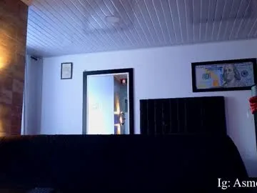 realtryit – webcam model profile photo Image 9