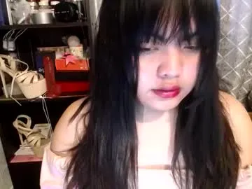 blue_bow – webcam model profile photo Image 9