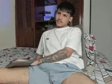 vestaszanto – webcam model profile photo Image 17