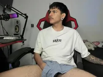 vestaszanto – webcam model profile photo Image 7