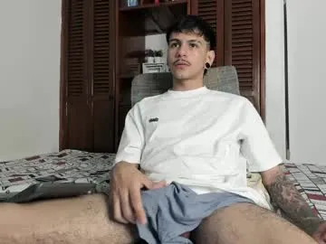 vestaszanto – webcam model profile photo Image 9