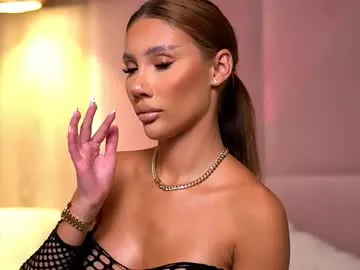 sweetyoops – webcam model profile photo Image 10