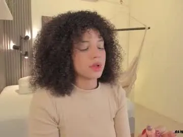 honeyymoonn_ – webcam model profile photo Image 13