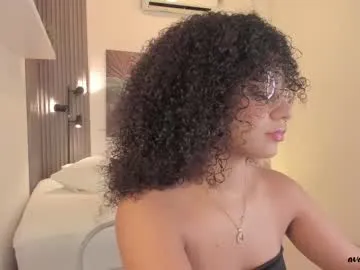 honeyymoonn_ – webcam model profile photo Image 15