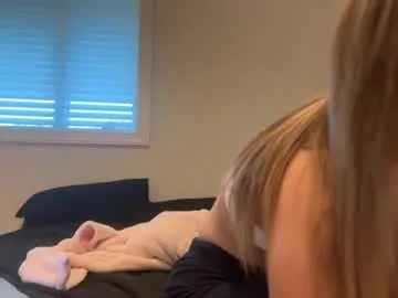 your_dolls – webcam model profile photo Image 3