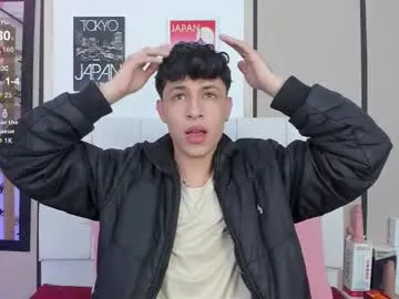 bigorgasm4us – webcam model profile photo Image 13