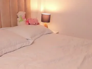 loving_ladies – webcam model profile photo Image 6