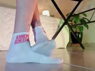 misskiarra – webcam model profile photo Image 15