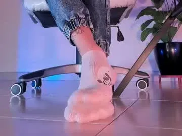 misskiarra – webcam model profile photo Image 16