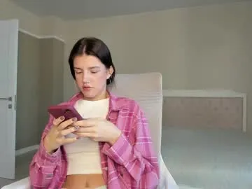 alenaxoxoo – webcam model profile photo Image 8