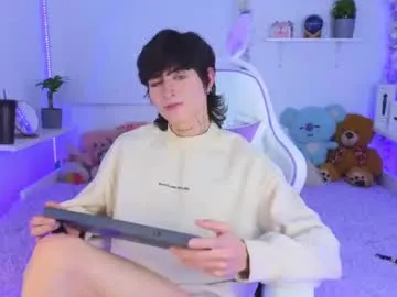 playussoftly – webcam model profile photo Image 6