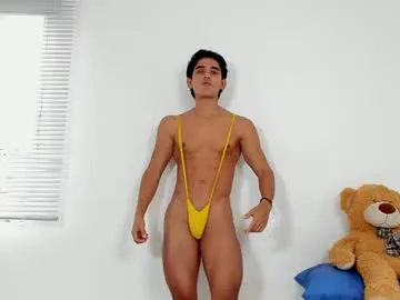 alicewest_ – webcam model profile photo Image 9