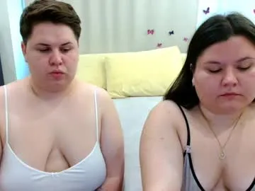 petites_perles – webcam model profile photo Image 11