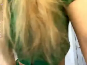 emeraldcotton – webcam model profile photo Image 10