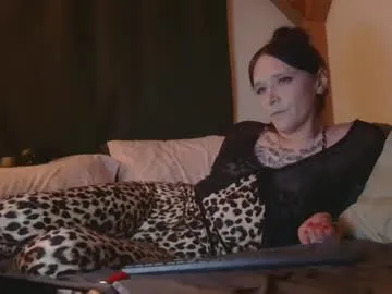 lunnasweet1 – webcam model profile photo Image 7