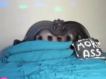 _your_fenka_ – webcam model profile photo Image 14