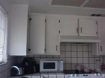 bald_rabbit – webcam model profile photo Image 4