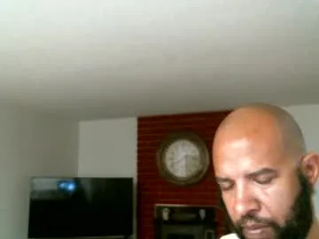 bald_rabbit – webcam model profile photo Image 6