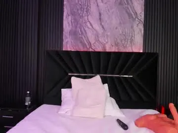 queen_michelle_ – webcam model profile photo Image 6