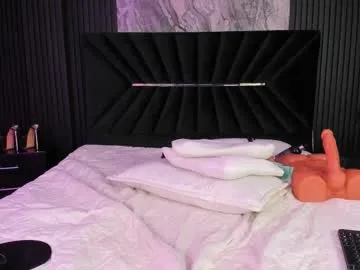 queen_michelle_ – webcam model profile photo Image 8