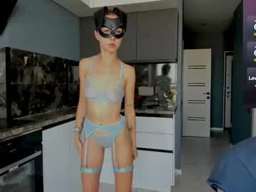 karlenegries – webcam model profile photo Image 15