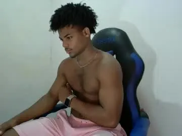 softlayla – webcam model profile photo Image 18