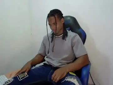 softlayla – webcam model profile photo Image 5