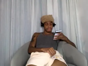 fay_miller2 – webcam model profile photo Image 11