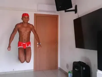 luis7777hui – webcam model profile photo Image 2