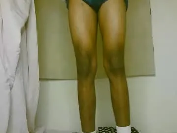 anni_lovely – webcam model profile photo Image 9