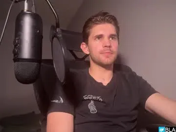 realtryit – webcam model profile photo Image 4