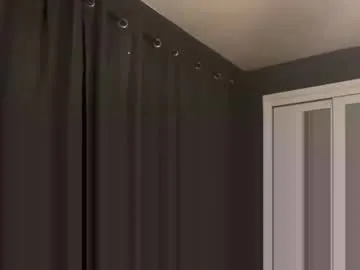 heyskylar – webcam model profile photo Image 3