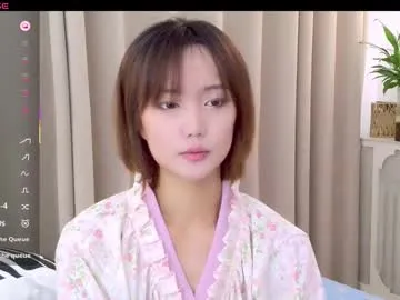 alenaxoxoo – webcam model profile photo Image 2