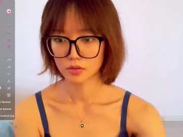 alenaxoxoo – webcam model profile photo Image 7