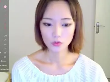 alenaxoxoo – webcam model profile photo Image 9