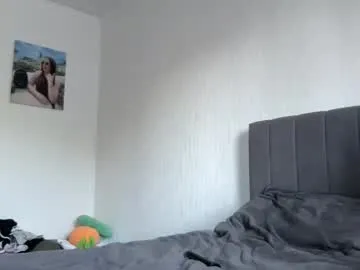 loving_ladies – webcam model profile photo Image 11