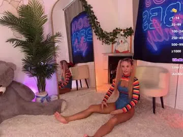 justinnejade – webcam model profile photo Image 13