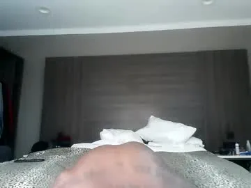 blue_bow – webcam model profile photo Image 14