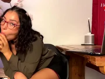 sexxxsirens – webcam model profile photo Image 2