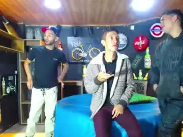 cris__alex__ – webcam model profile photo Image 5