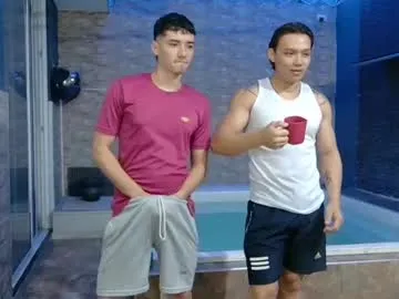 salut_love – webcam model profile photo Image 6