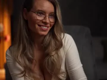 realtryit – webcam model profile photo Image 11