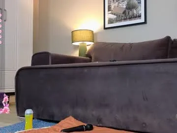 jem_rosset – webcam model profile photo Image 3