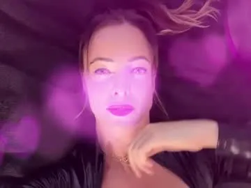 sexxxsirens – webcam model profile photo Image 7