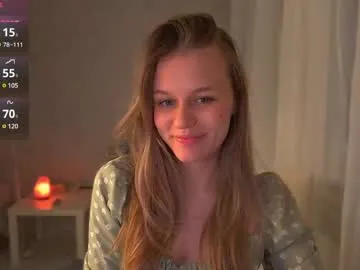 angelsofaurora – webcam model profile photo Image 4