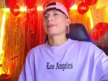 petites_perles – webcam model profile photo Image 18