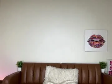 sweet_nicole_1 – webcam model profile photo Image 14