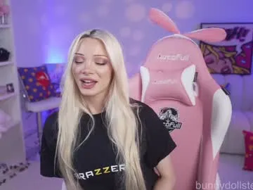 petites_perles – webcam model profile photo Image 5