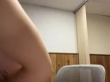 nicdani_1 – webcam model profile photo Image 12