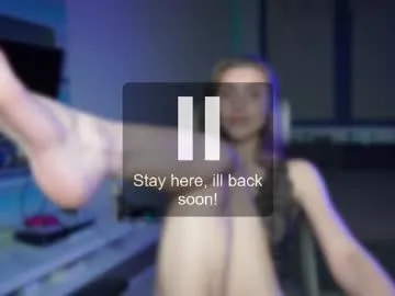 bedroom_234 – webcam model profile photo Image 18